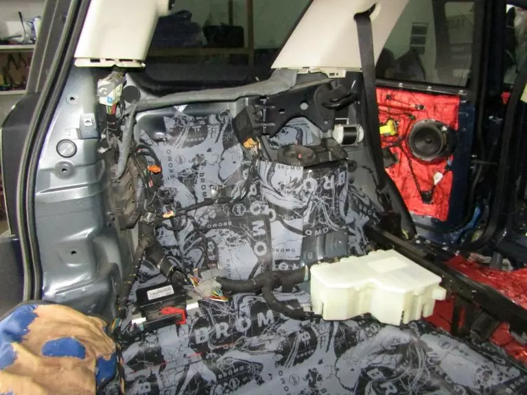 Шумоизоляция Land Rover Freelander 2 Stop Shum