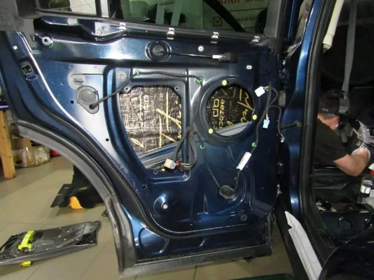 Шумоизоляция Land Rover Freelander 2 Stop Shum