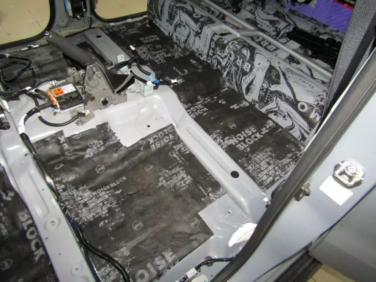 Шумоизоляция Nissan Navara D27 Stop Shum